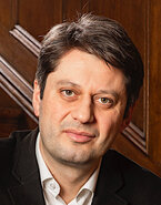 Eliah Sakakushev-von Bismarck, Direktor der Villa Seligmann